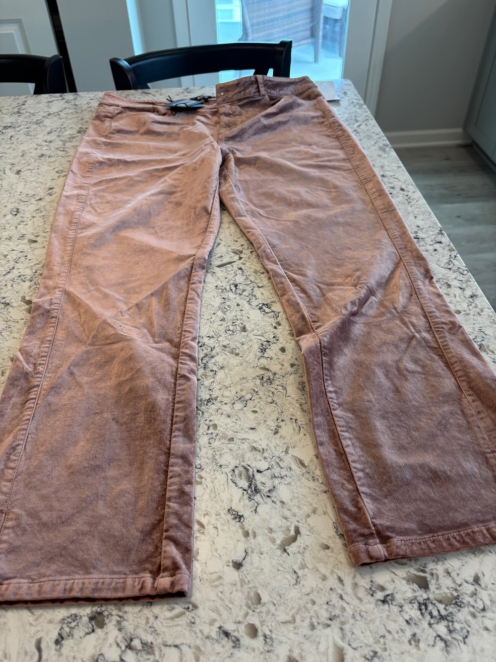 NWT Paige Cindy Twisted Seam Slit High Rise Straight Leg Blush Velvet Size 34